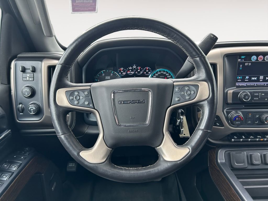 Used 2019 GMC Sierra 2500 Denali w/ Duramax Plus Package AWD/4WD image 13
