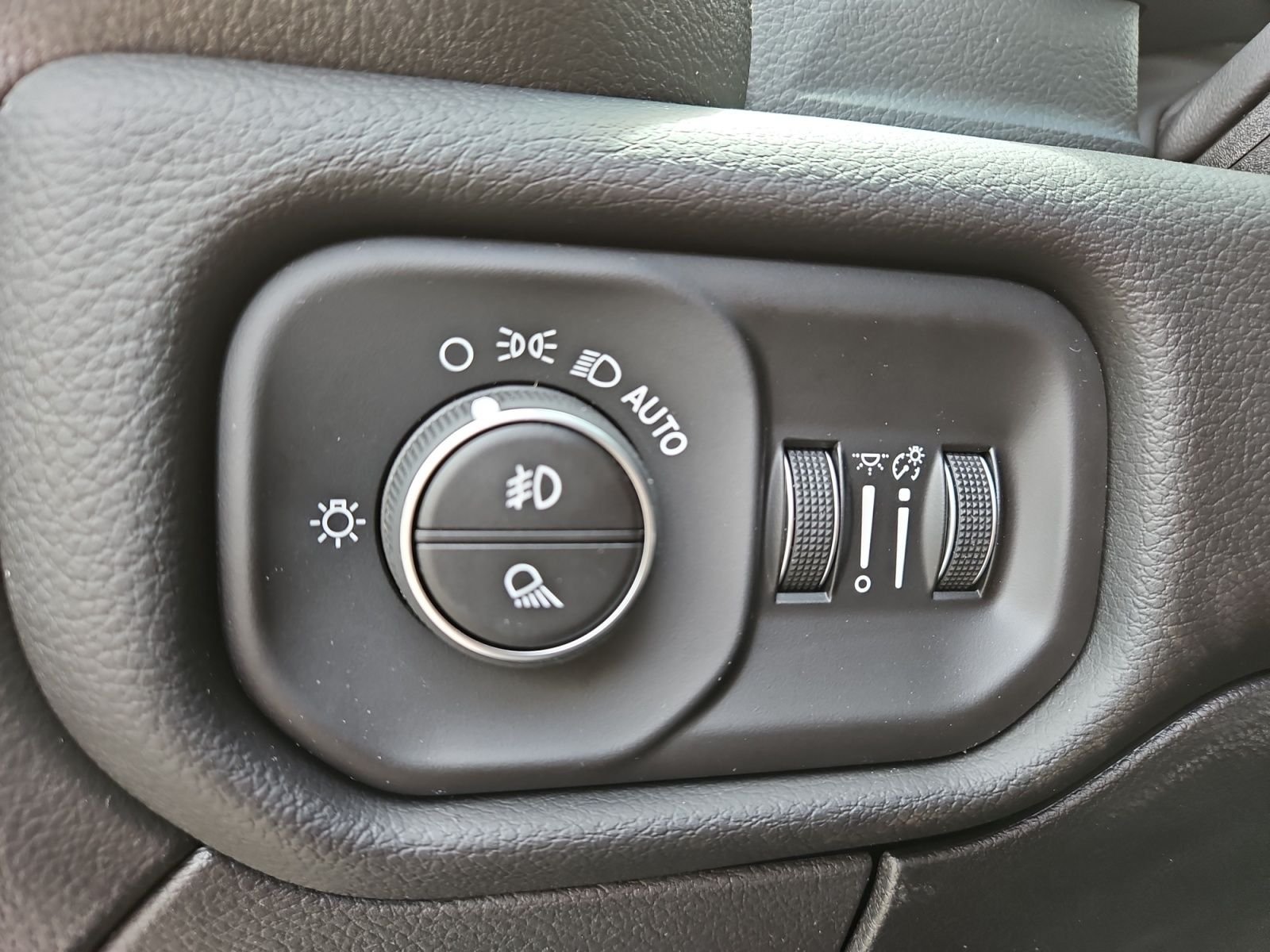 New 2026 RAM 3500 Laramie w/ Night Edition AWD/4WD image 23