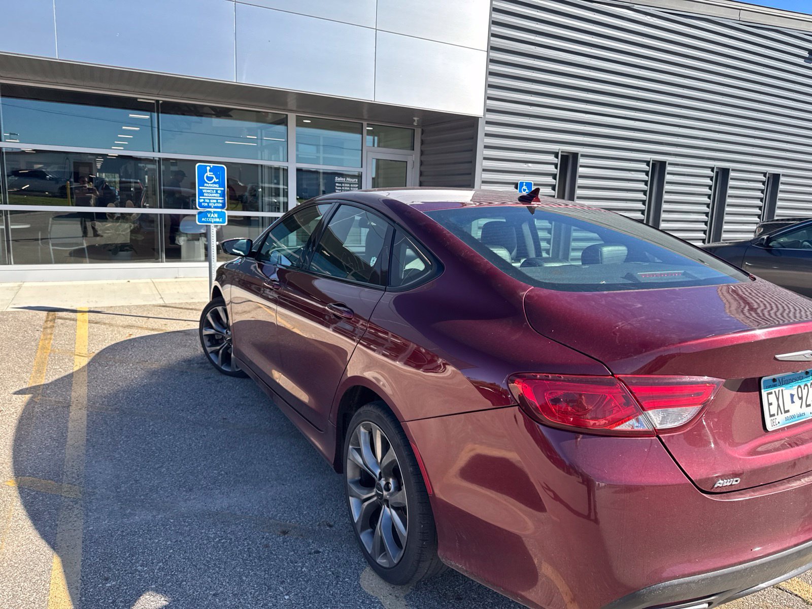 Used 2016 Chrysler 200 S w/ Comfort Group AWD/4WD image 4
