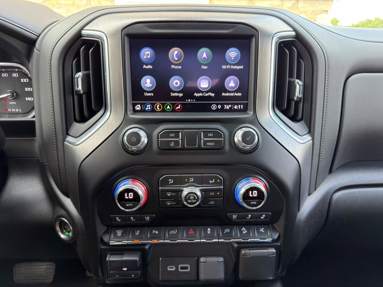 Used 2022 GMC Sierra 2500 Denali w/ Denali Ultimate Package AWD/4WD image 22