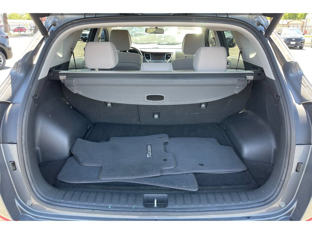 Used 2017 Hyundai Tucson Sport w/ Cargo Package FWD image 18