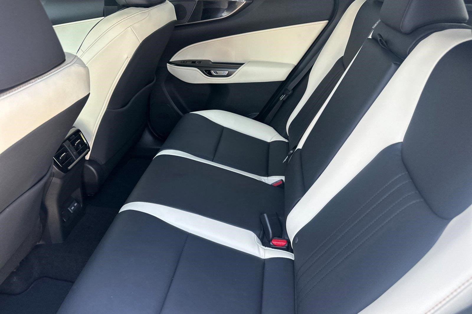 Certified 2024 Lexus NX 250 FWD image 16