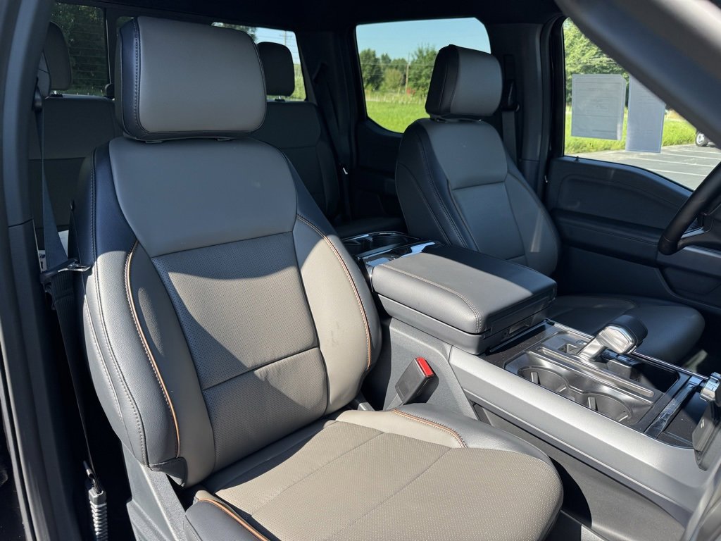 New 2025 Ford F150 Lariat w/ Equipment Group 502A High image 17