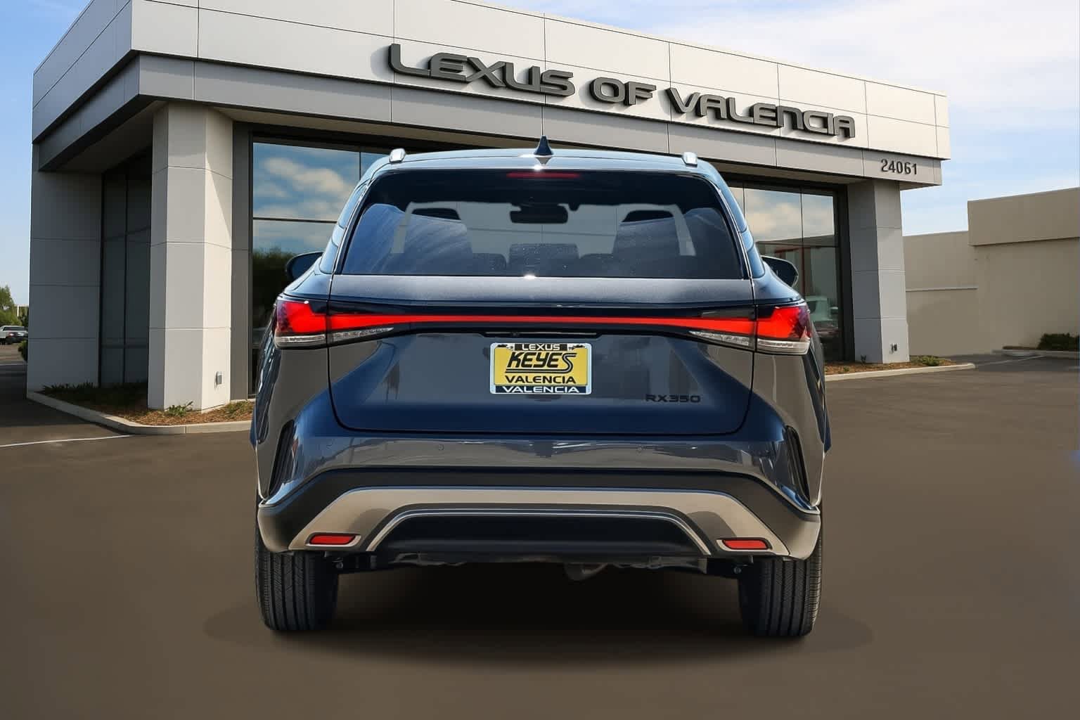 Used 2025 Lexus RX 350 FWD w/ Technology Package image 3
