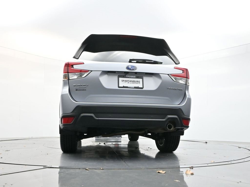 Used 2024 Subaru Forester Limited image 32