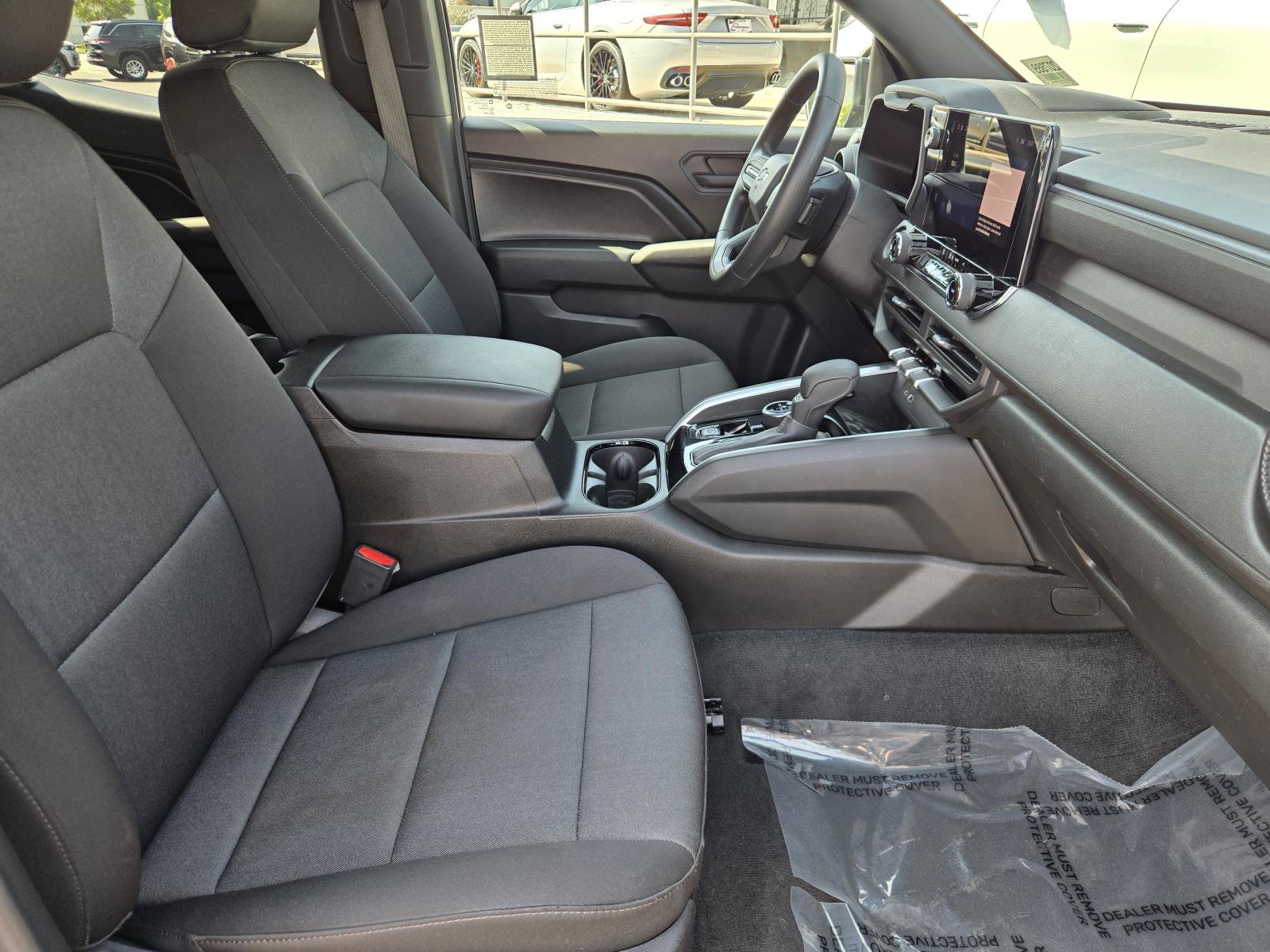 Used 2023 Chevrolet Colorado Trail Boss w/ Technology Package AWD/4WD image 32