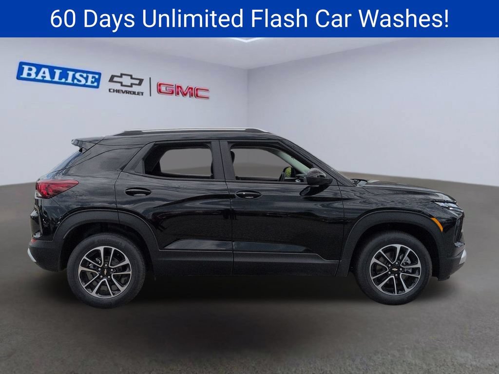 New 2026 Chevrolet TrailBlazer LT w/ LT Cold Weather Package AWD/4WD image 2