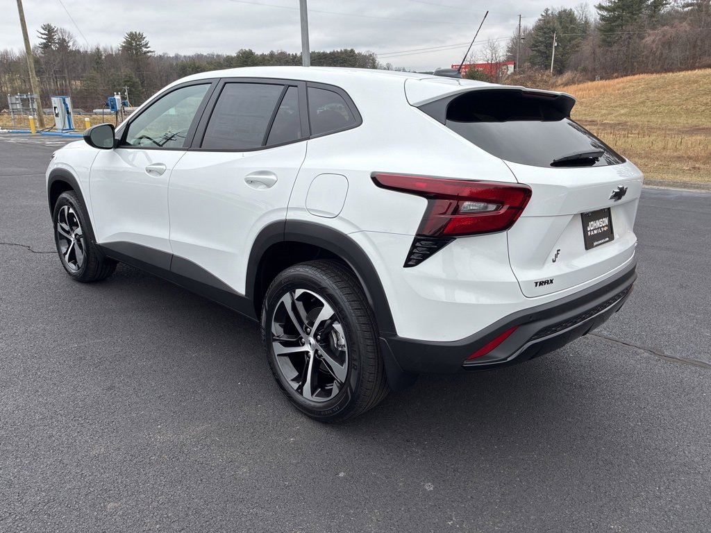 New 2026 Chevrolet Trax RS image 5