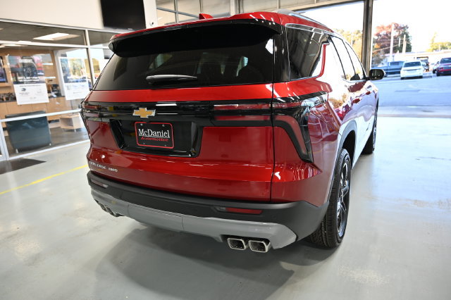 New 2027 Chevrolet Traverse LT w/ LPO, Floor Liner Package AWD/4WD image 5