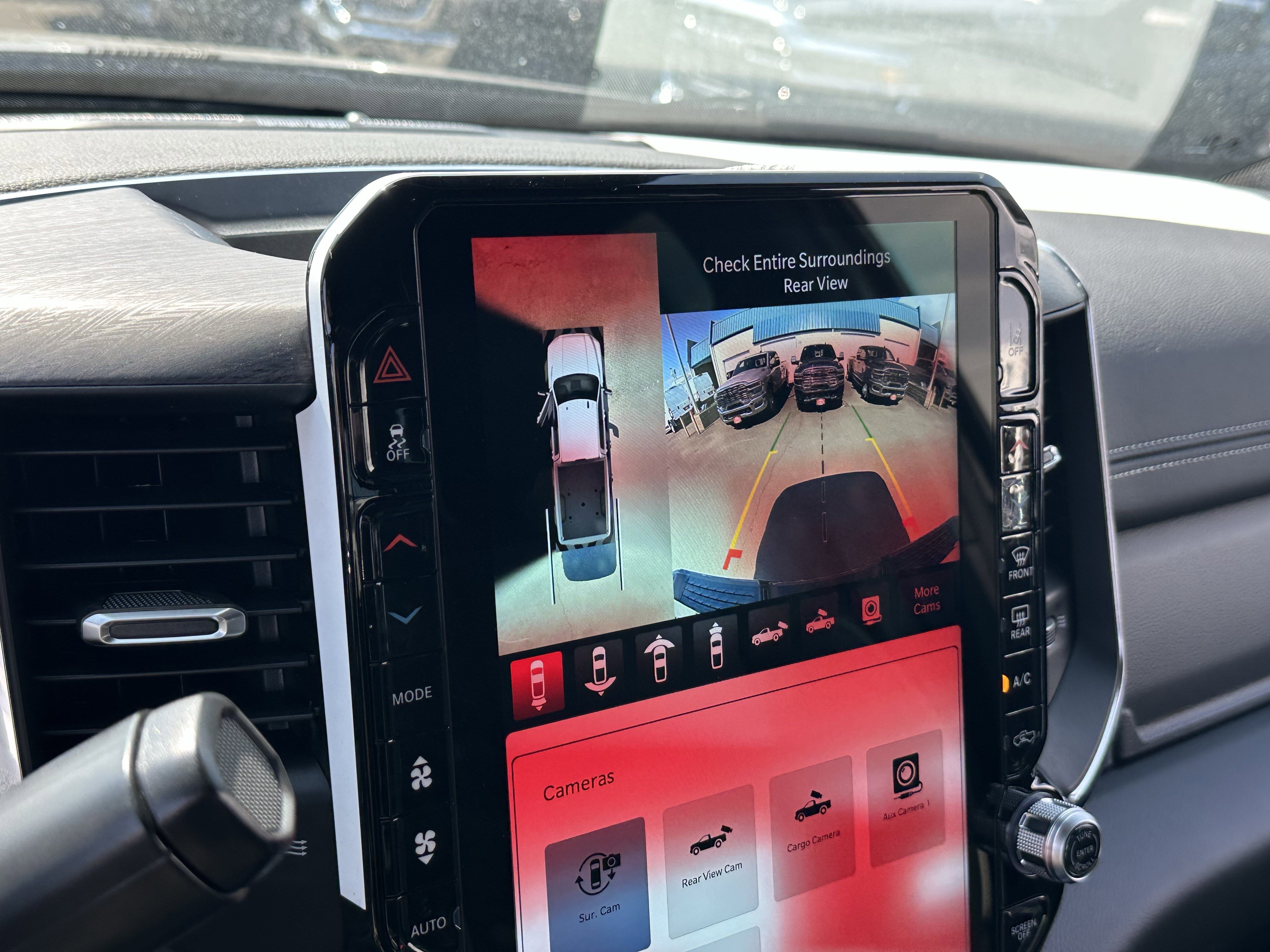 New 2025 RAM 3500 Laramie AWD/4WD image 22