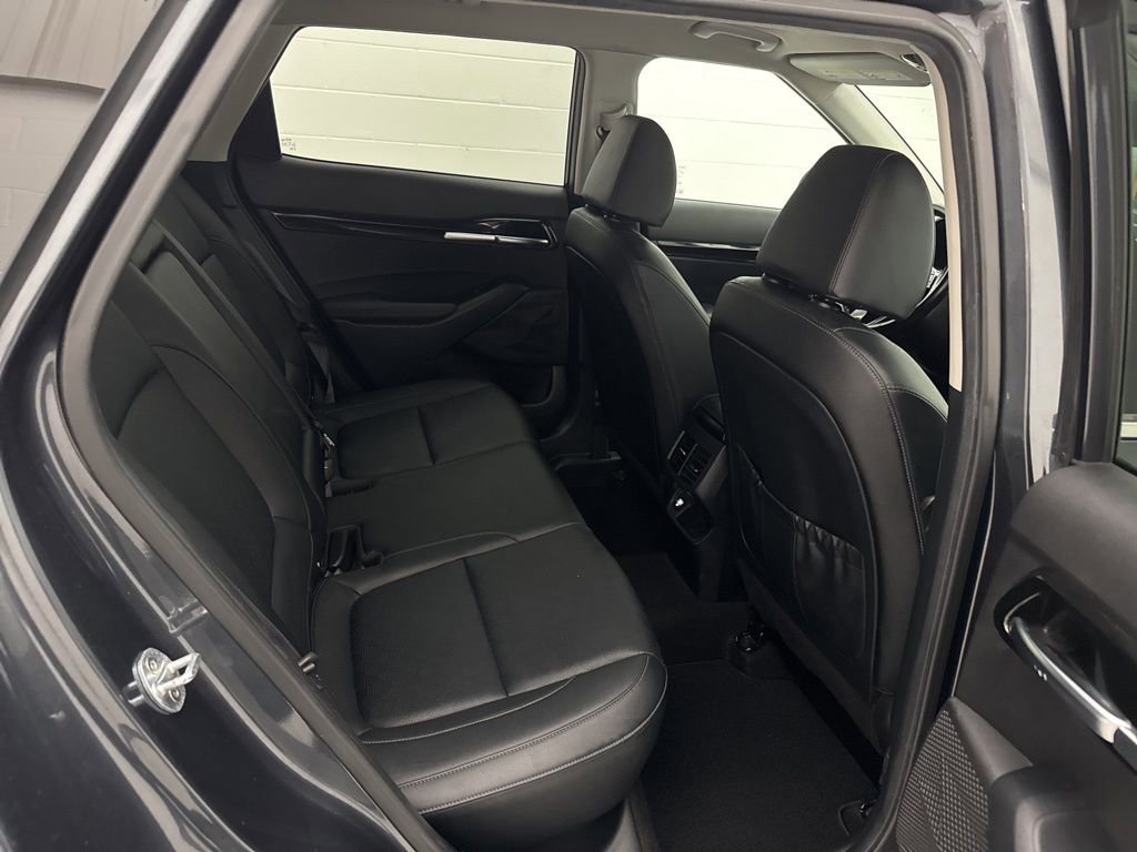 Used 2021 Kia Seltos SX image 36