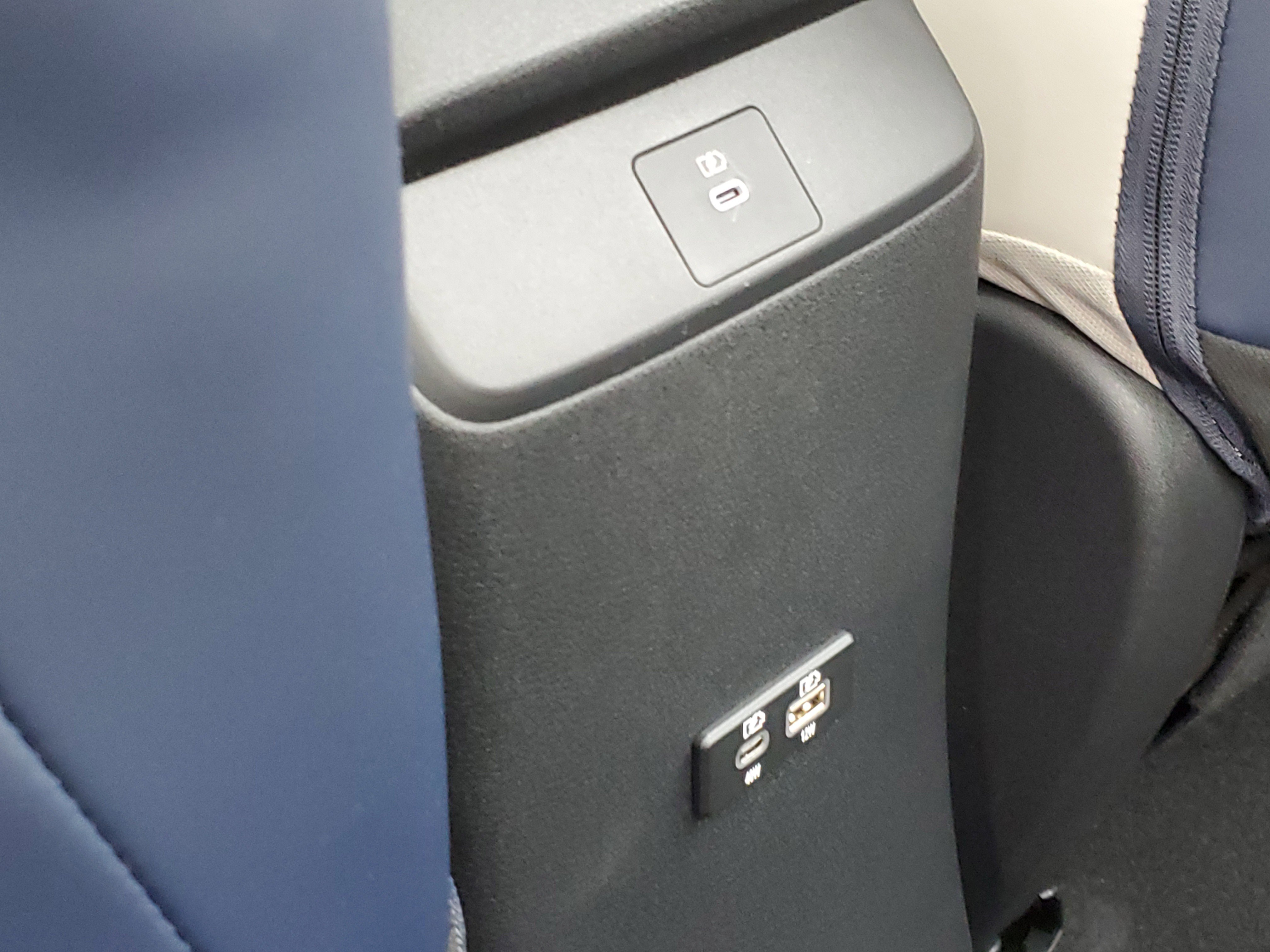 New 2026 Nissan Sentra SL w/ Floor Mat Package image 29