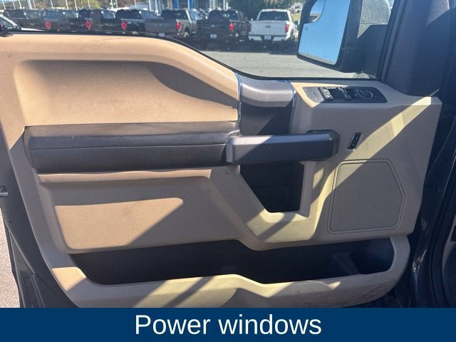 Used 2015 Ford F150 XLT w/ Equipment Group 302A Luxury AWD/4WD image 17
