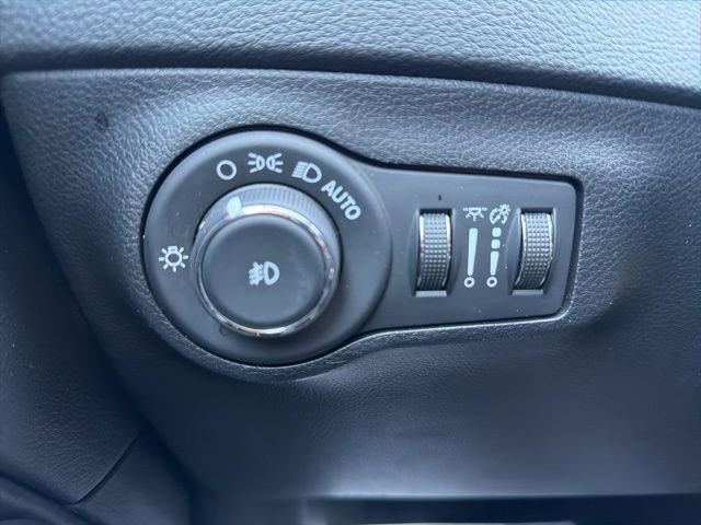 Used 2019 Jeep Compass Latitude image 22