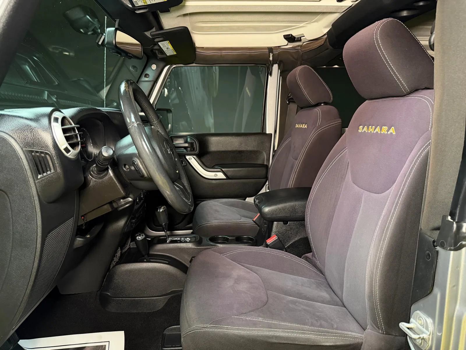 Used 2014 Jeep Wrangler Sahara AWD/4WD image 19