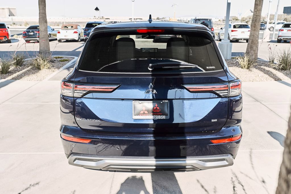 Used 2025 Mitsubishi Outlander SE AWD/4WD image 9