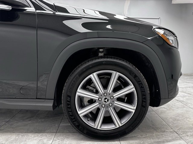 Used 2023 Mercedes-Benz GLS 450 4MATIC image 12