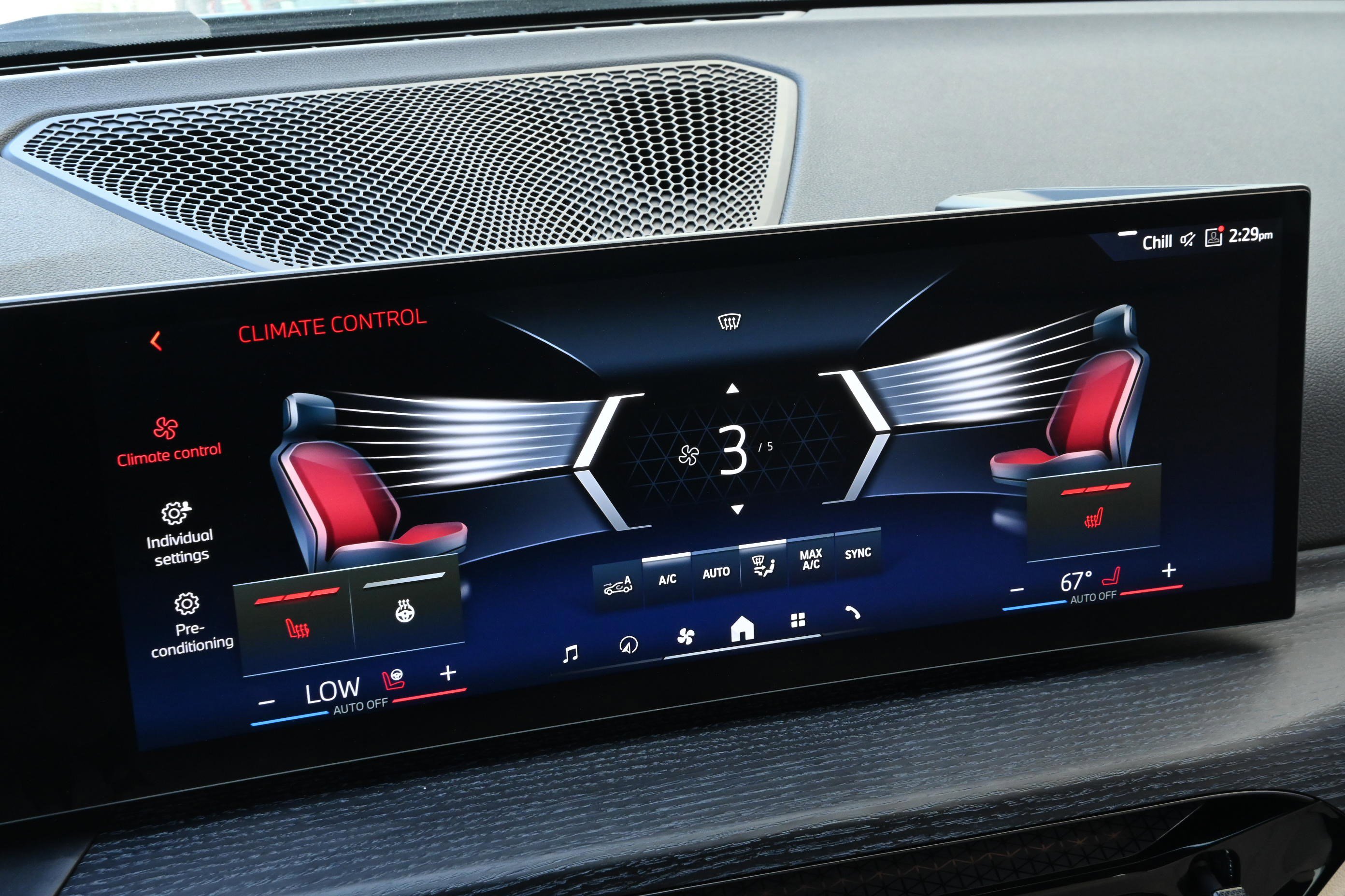 Certified 2025 BMW 330i Sedan image 19