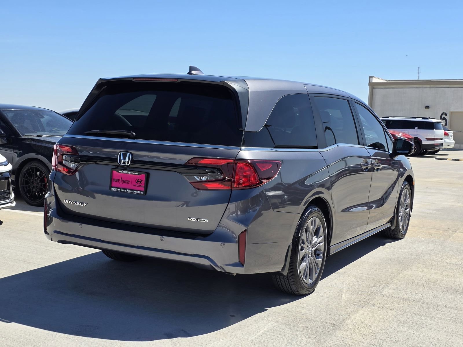 Used 2025 Honda Odyssey Touring image 6