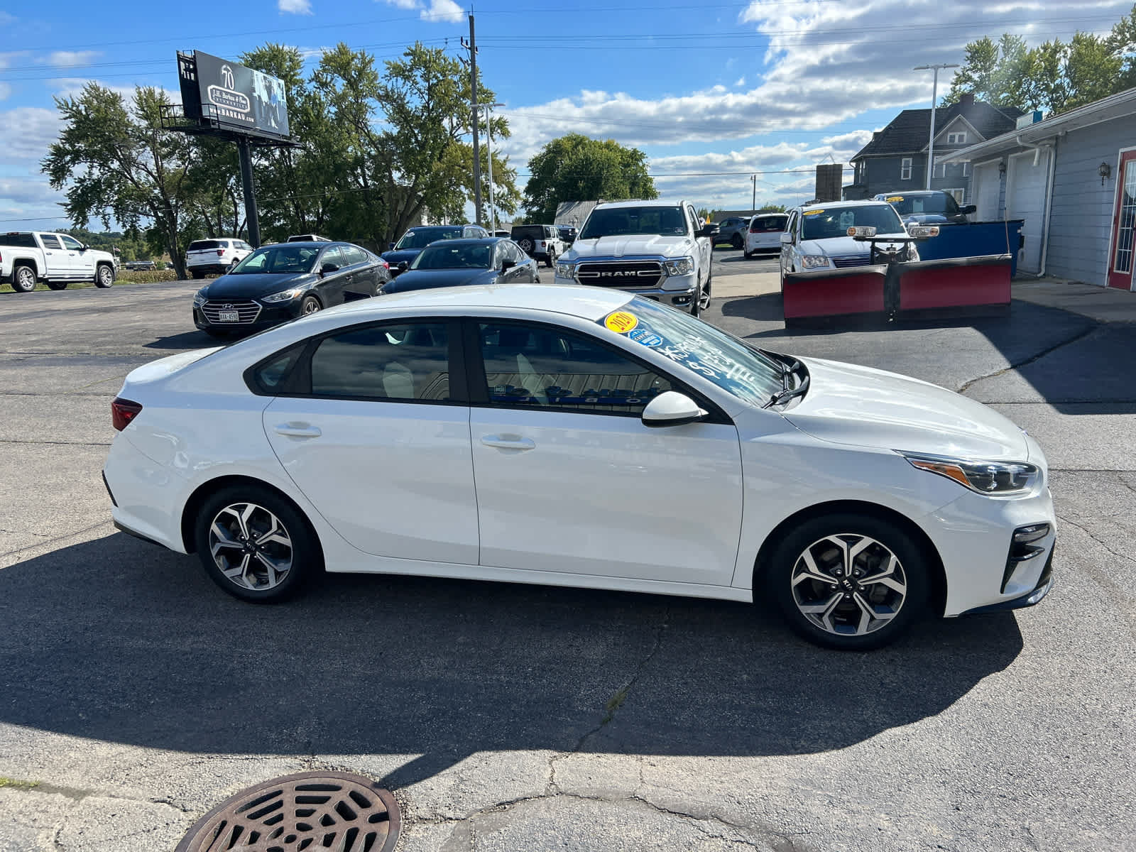 Used 2020 Kia Forte LXS FWD image 2