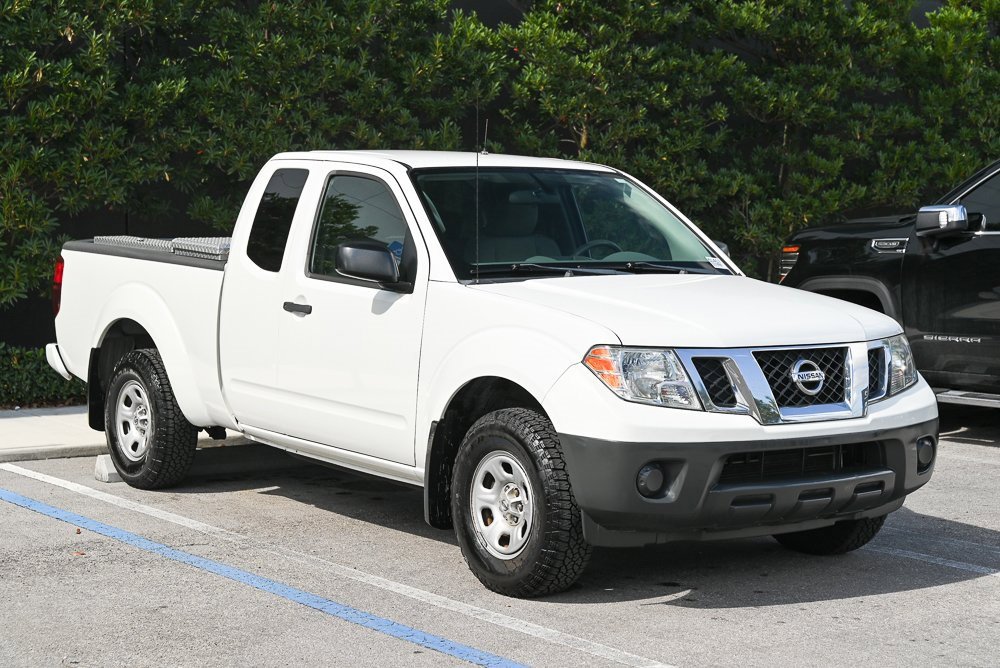 Used 2019 Nissan Frontier S w/ Work Truck Package image 3
