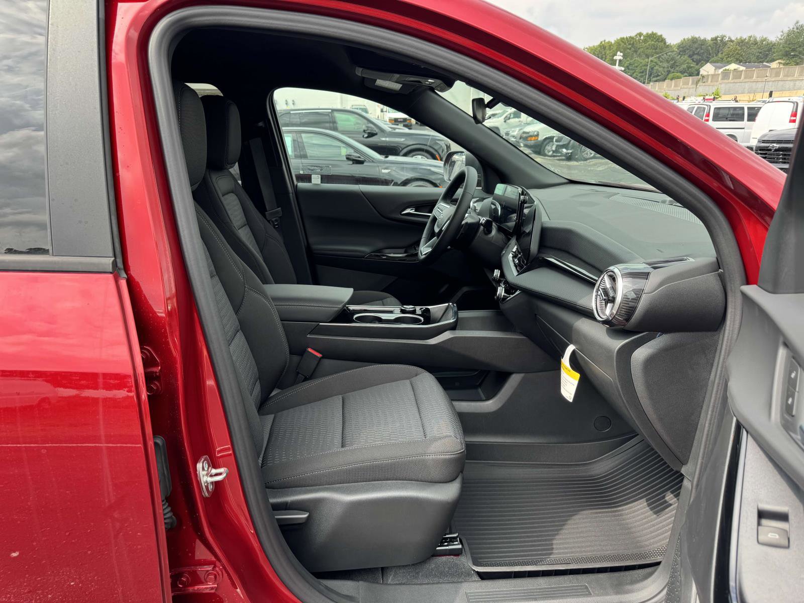 New 2026 Chevrolet Equinox LT w/ Midnight Edition image 12