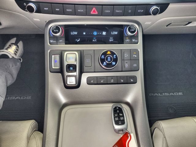 Used 2024 Hyundai Palisade Calligraphy AWD/4WD image 19