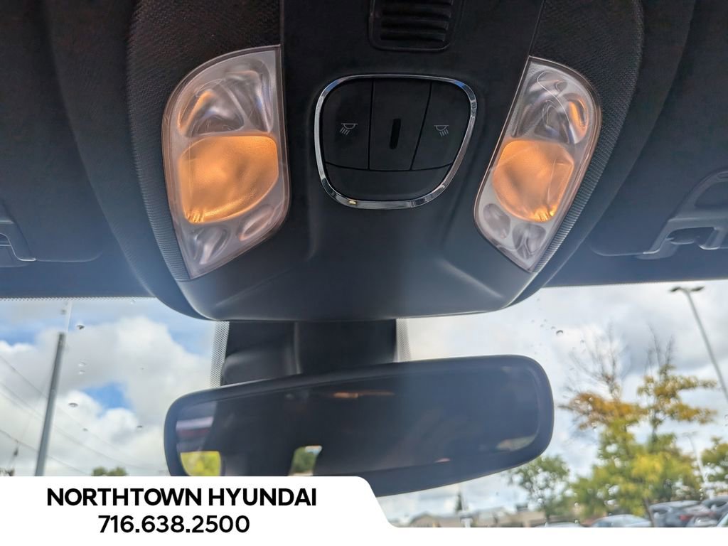 Used 2024 Jeep Compass Latitude image 23