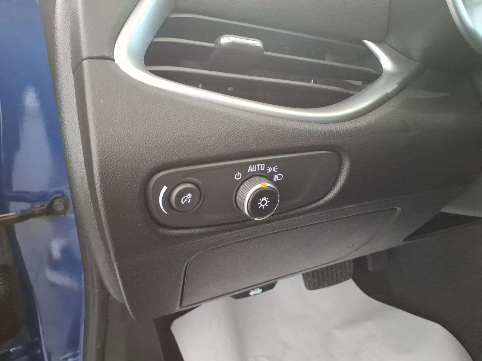 Used 2023 Chevrolet Malibu LT image 20