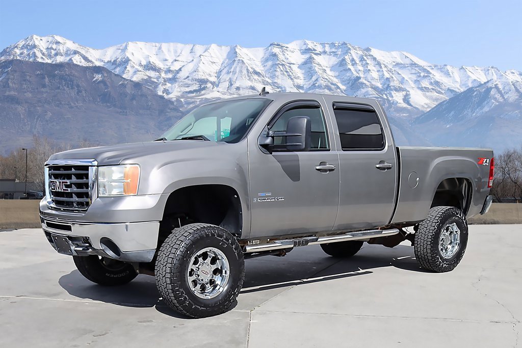 Used 2009 GMC Sierra 2500 SLT w/ Entertainment Package image 2