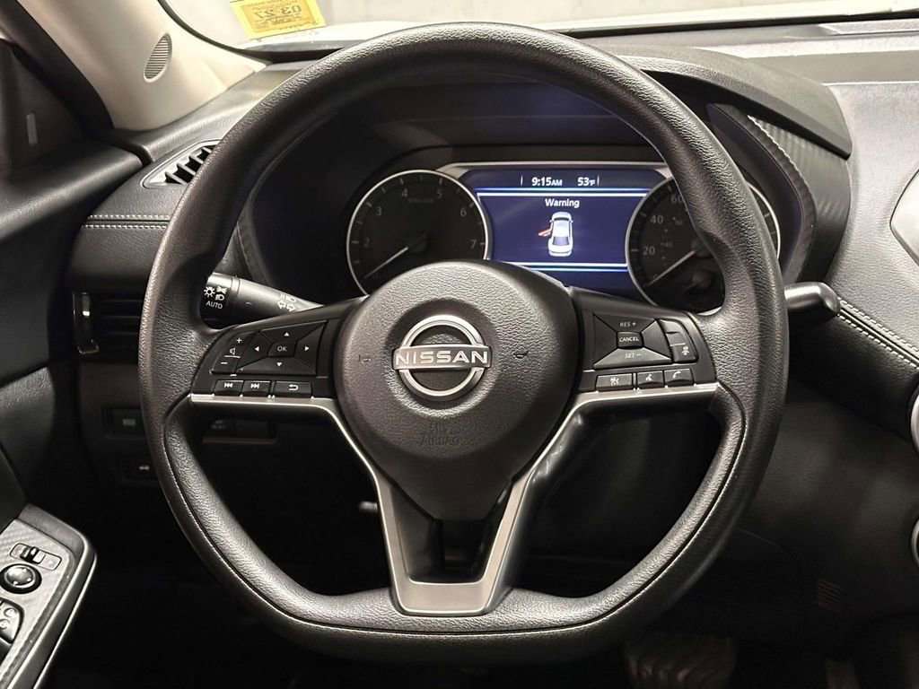 Used 2024 Nissan Sentra SV FWD image 17