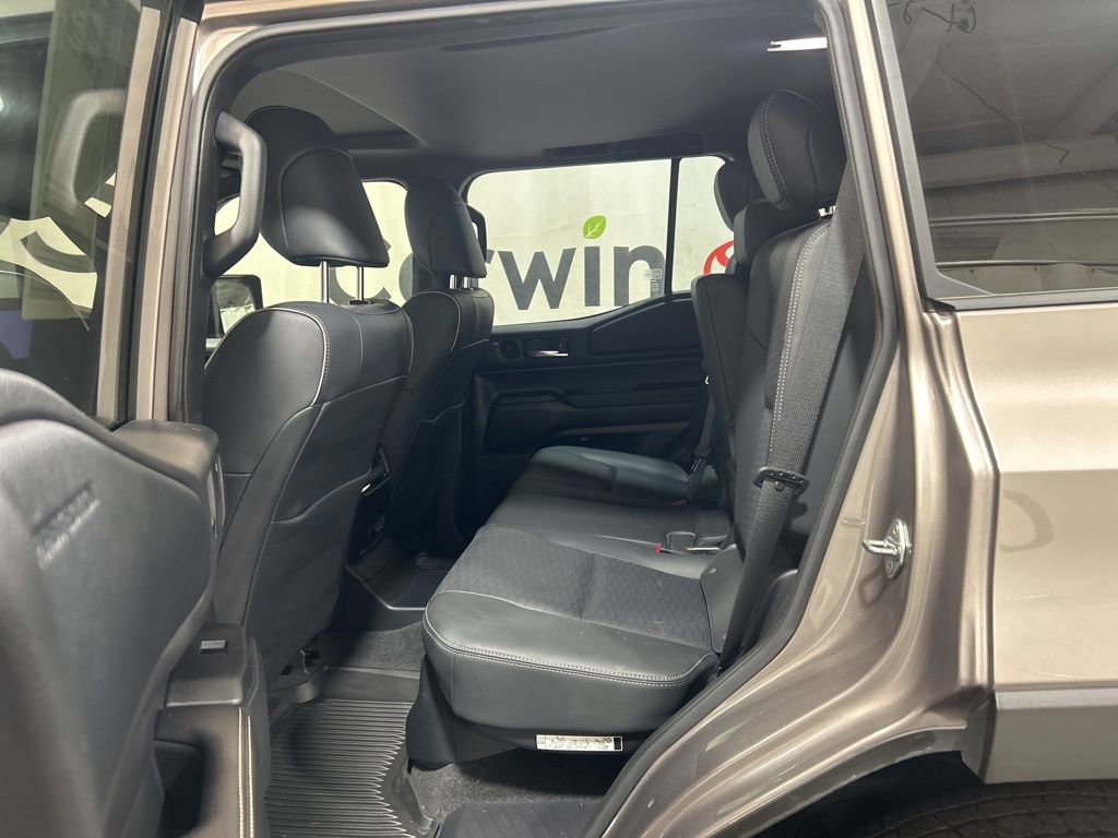 Used 2024 Toyota Land Cruiser image 21