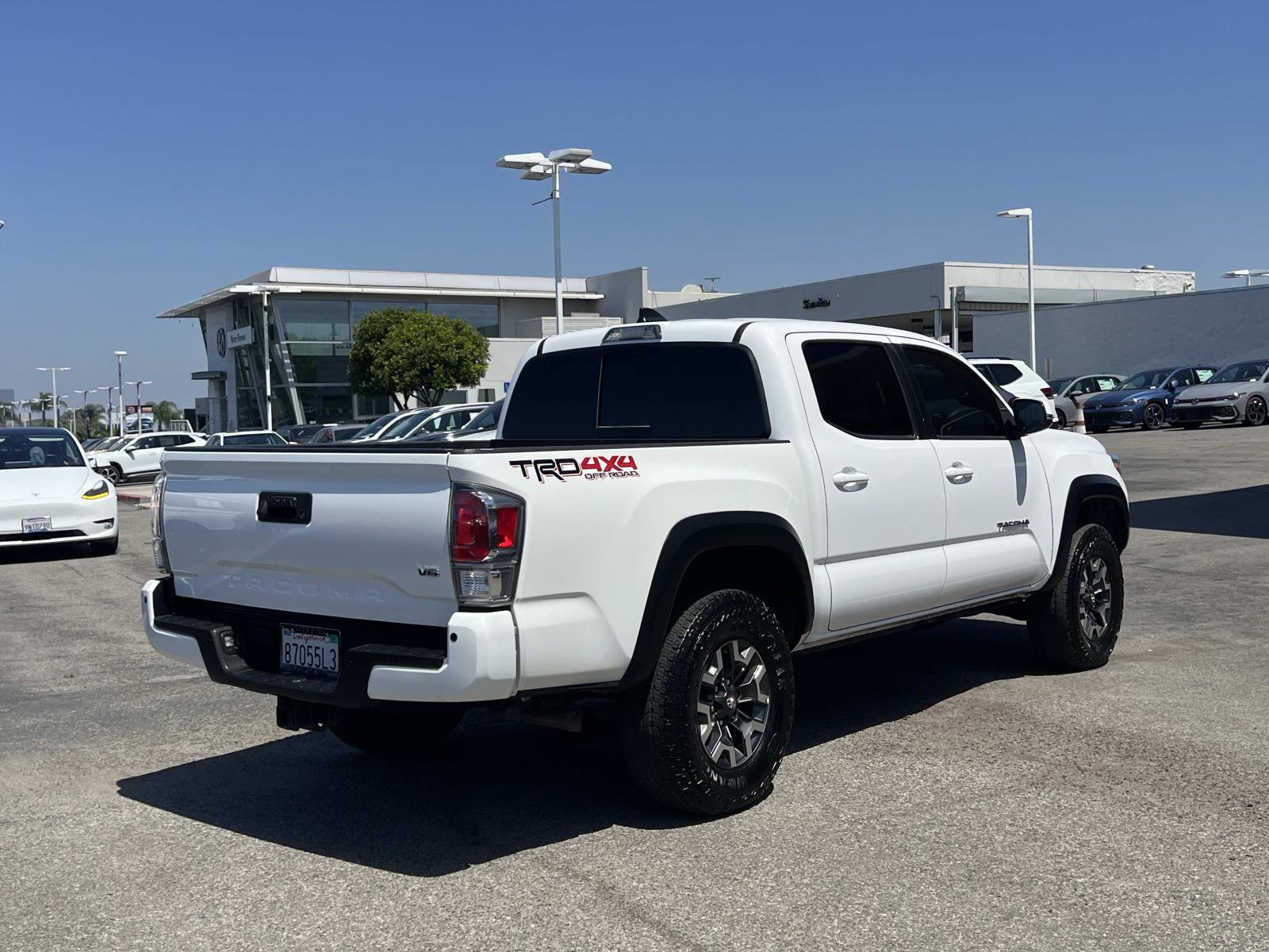 Used 2022 Toyota Tacoma TRD Off-Road w/ Technology Package AWD/4WD image 23