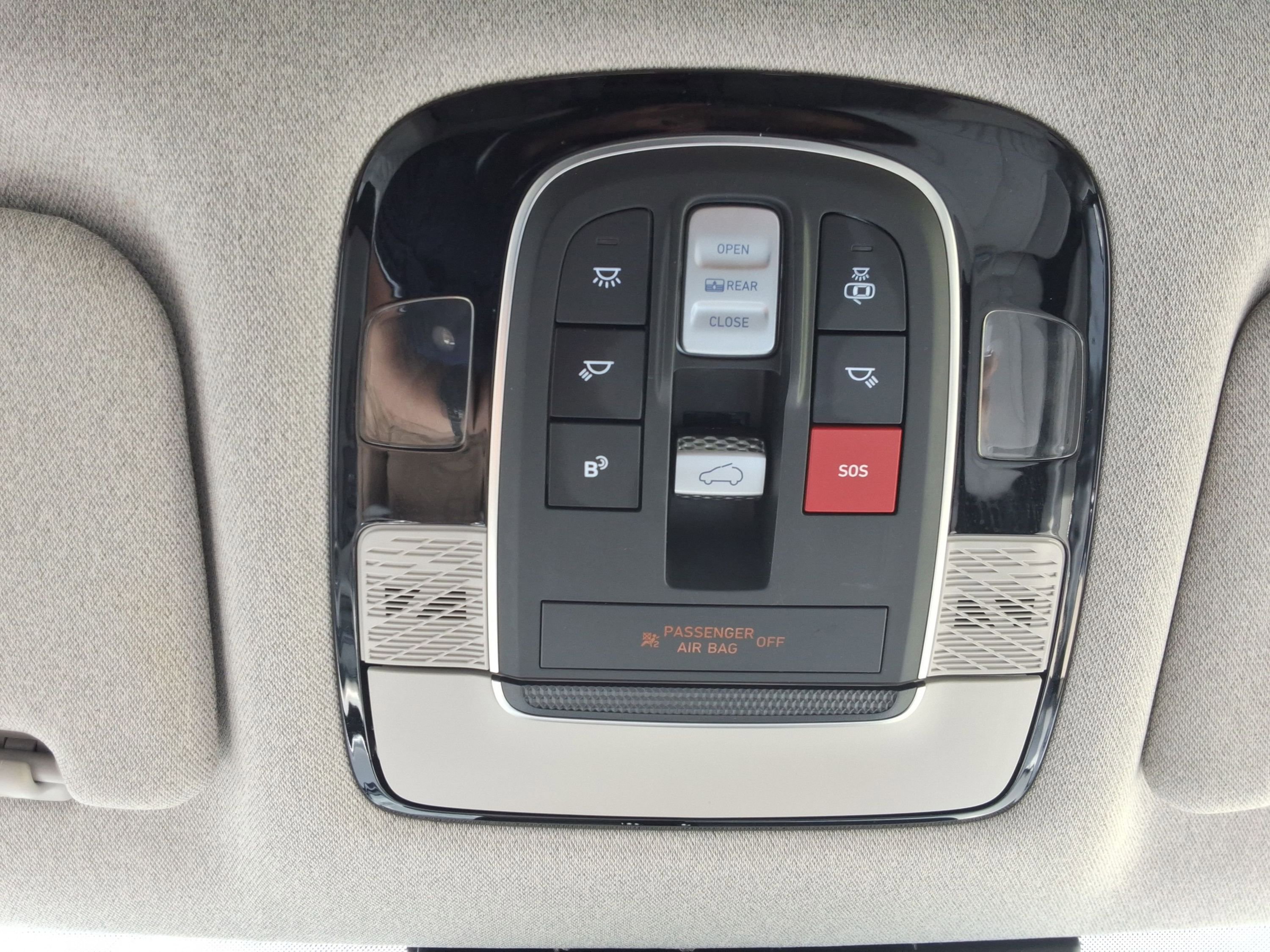 Used 2024 Hyundai Palisade Limited AWD/4WD image 19