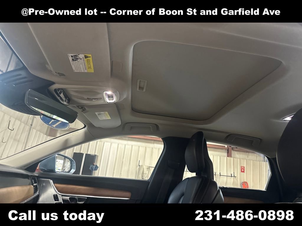 Used 2017 Volvo S90 T6 Inscription w/ Vision Package AWD/4WD image 12