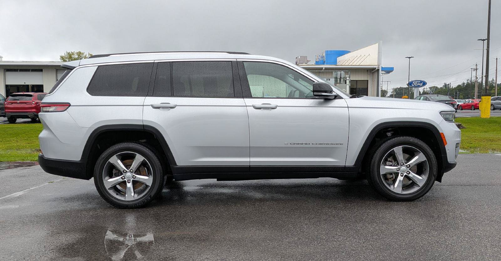Used 2021 Jeep Grand Cherokee L Limited w/ Luxury Tech Group II AWD/4WD image 5