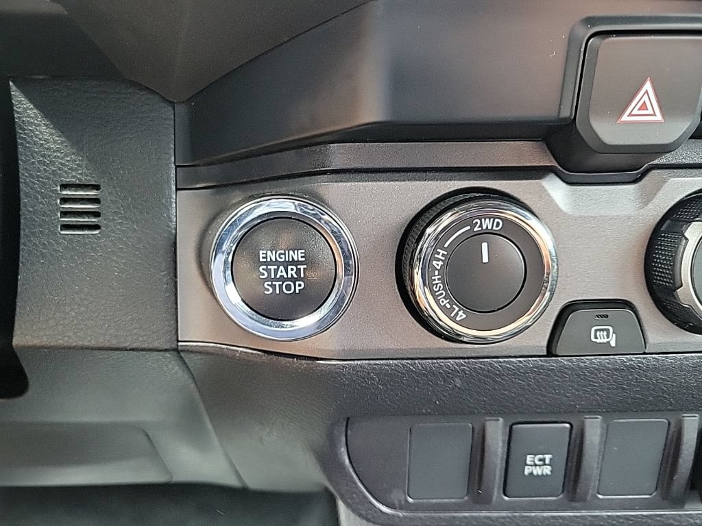 Used 2021 Toyota Tacoma TRD Off-Road AWD/4WD image 26