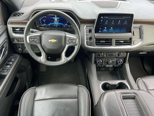 Used 2024 Chevrolet Suburban Premier image 12