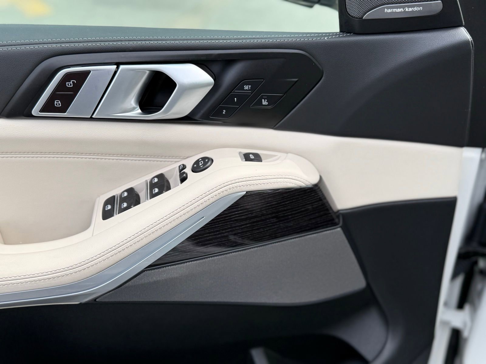 Used 2024 BMW X5 xDrive40i w/ Executive Package image 20