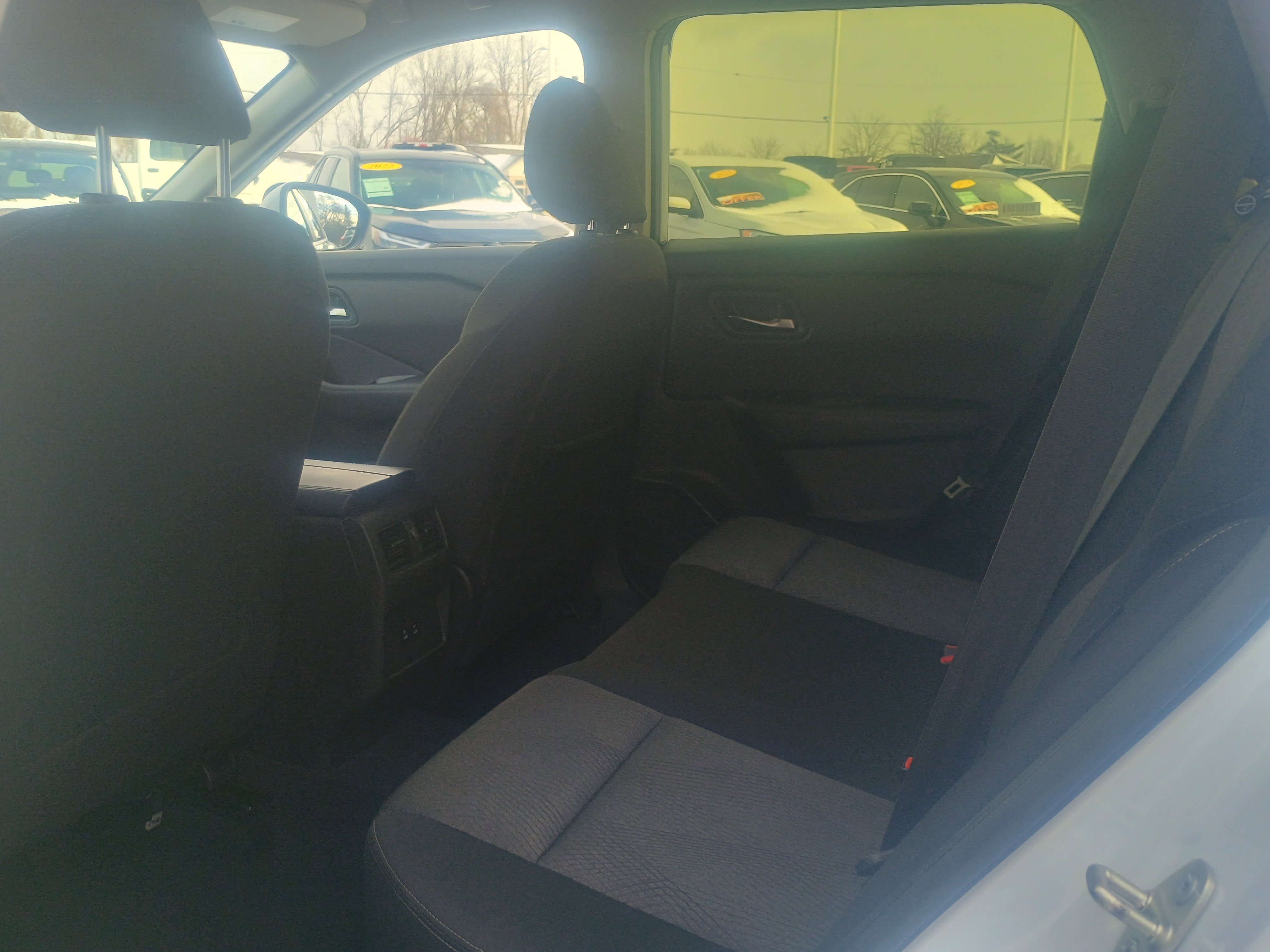 Used 2024 Nissan Rogue SV image 16