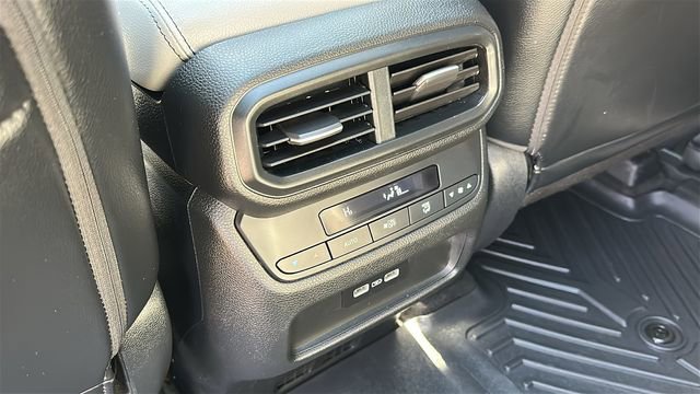 Used 2023 Honda Pilot Touring image 26