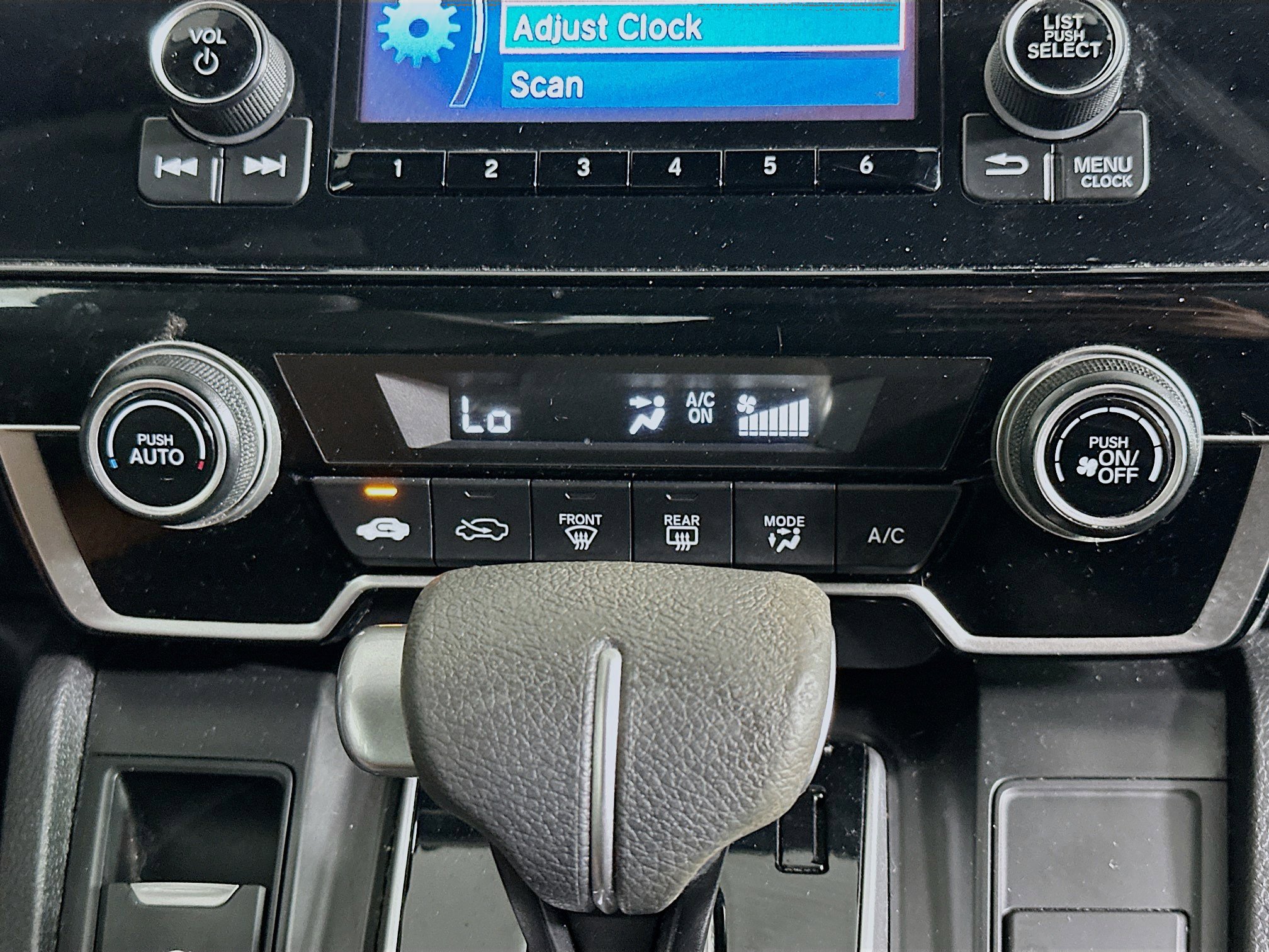 Used 2018 Honda CR-V LX image 22