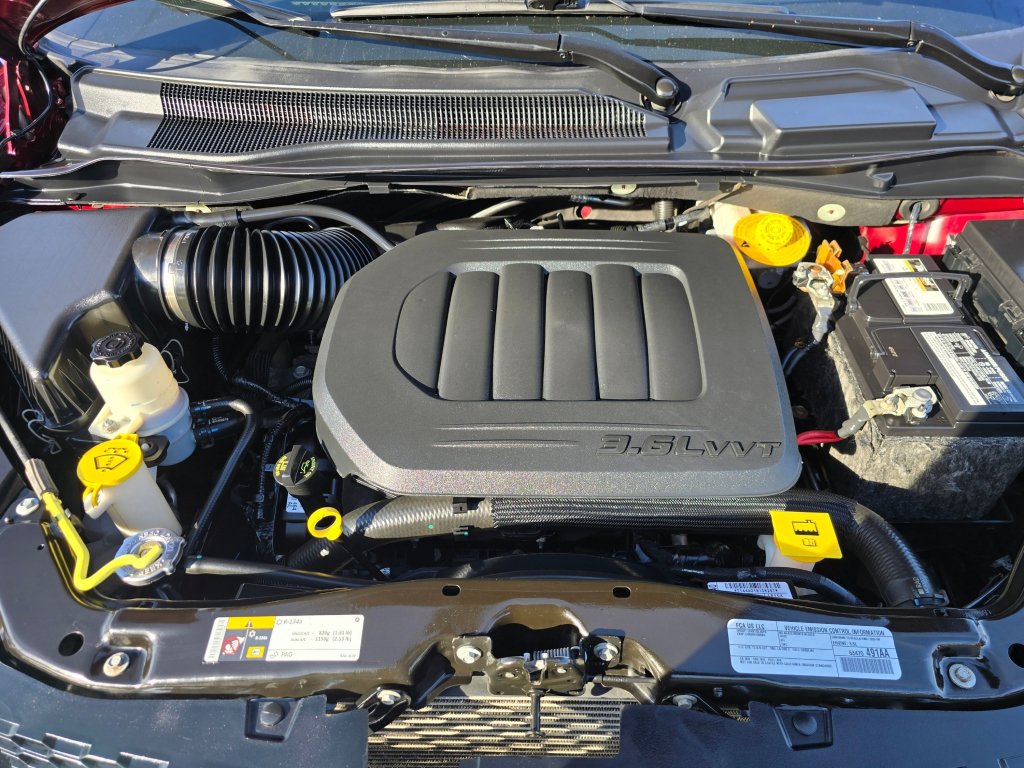 Used 2020 Dodge Grand Caravan SXT FWD image 19