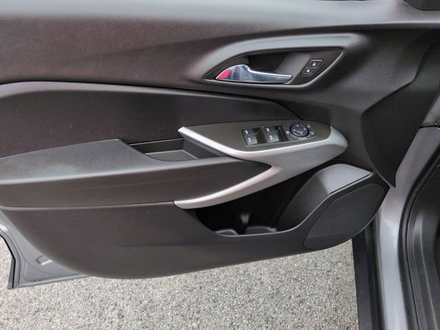 Used 2024 Chevrolet Trax LS FWD image 12