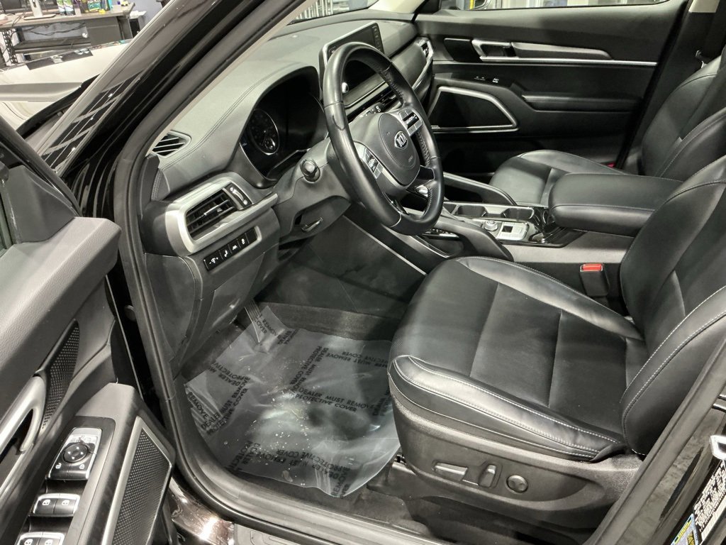 Used 2021 Kia Telluride S image 3