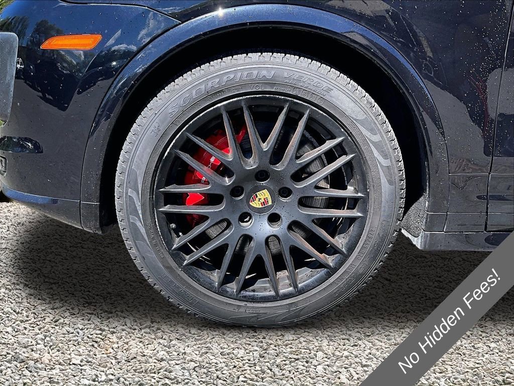 Used 2016 Porsche Cayenne GTS AWD/4WD image 9