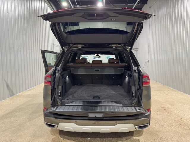 Used 2021 BMW X5 xDrive40i w/ Convenience Package AWD/4WD image 5