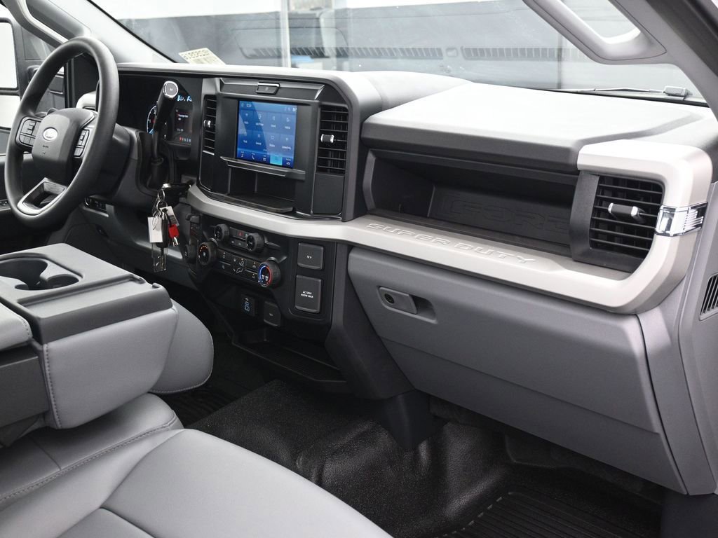 New 2025 Ford F450 XL w/ XL Chrome Package image 21