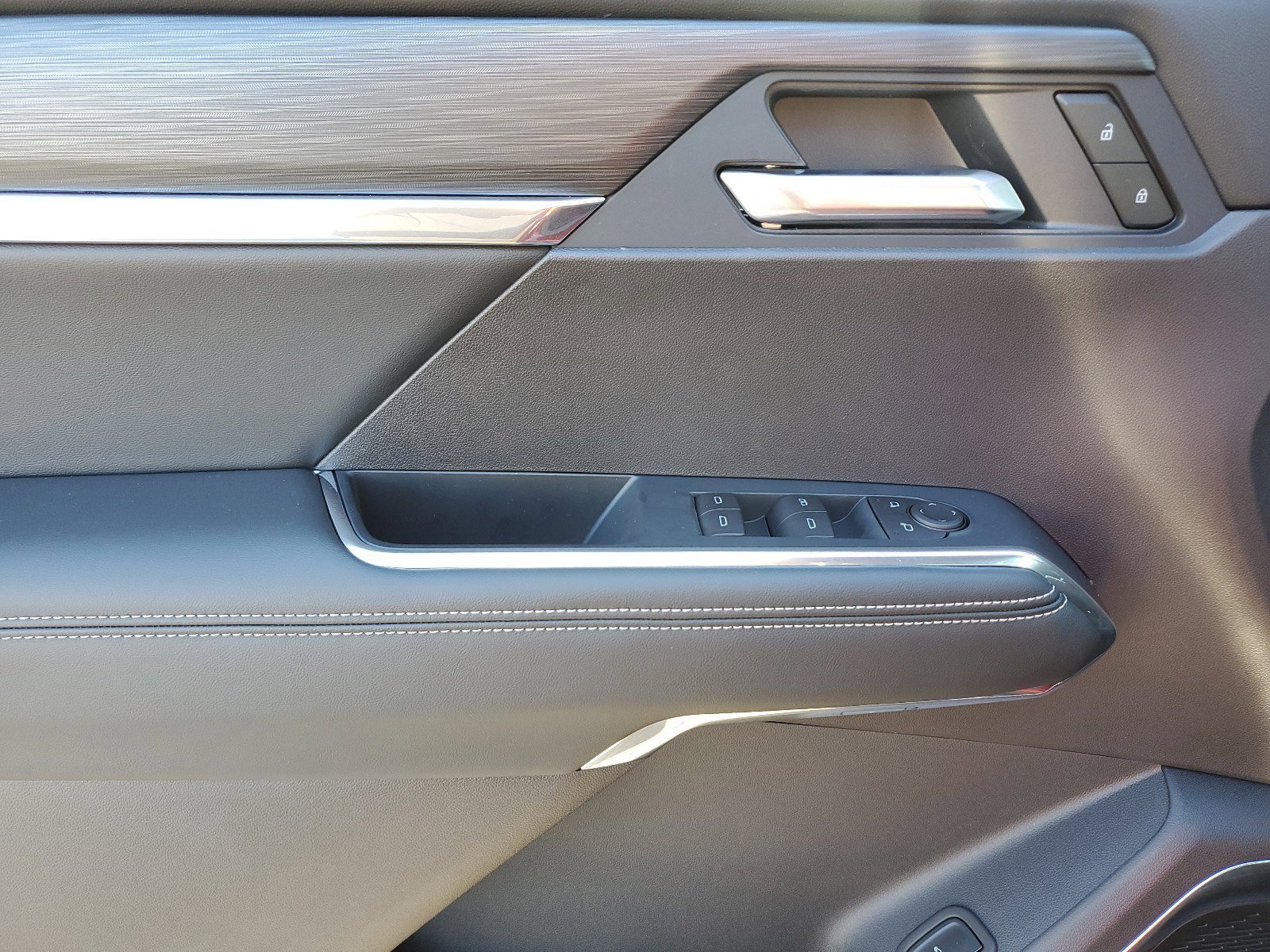 New 2025 GMC Acadia Elevation w/ Black Edition image 20