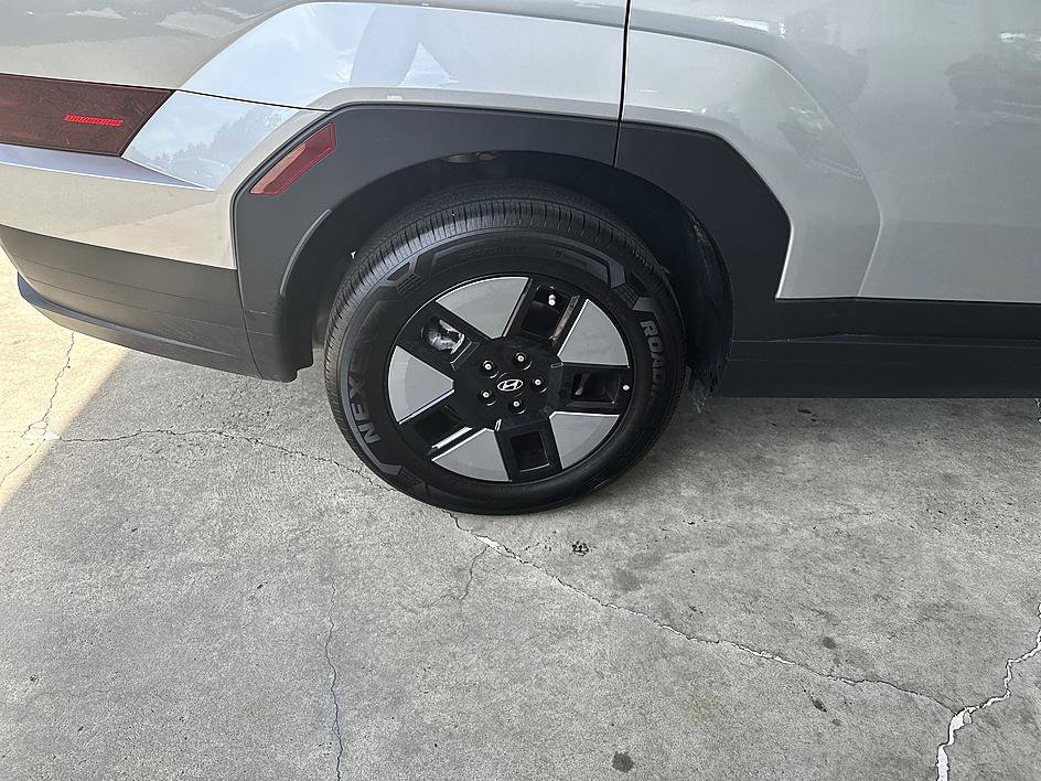 Used 2026 Hyundai Santa Fe SEL image 13